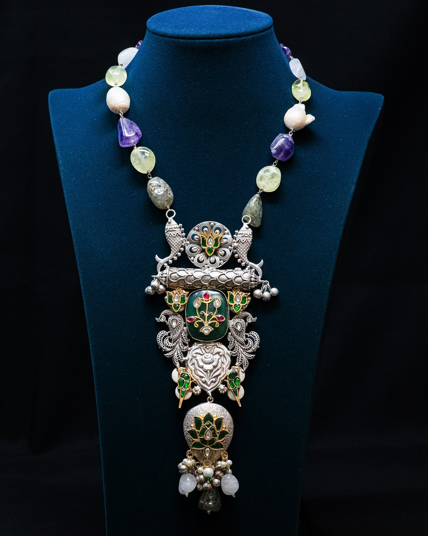 Antique Green Flora Design Long Silver Look Alike Necklace Set