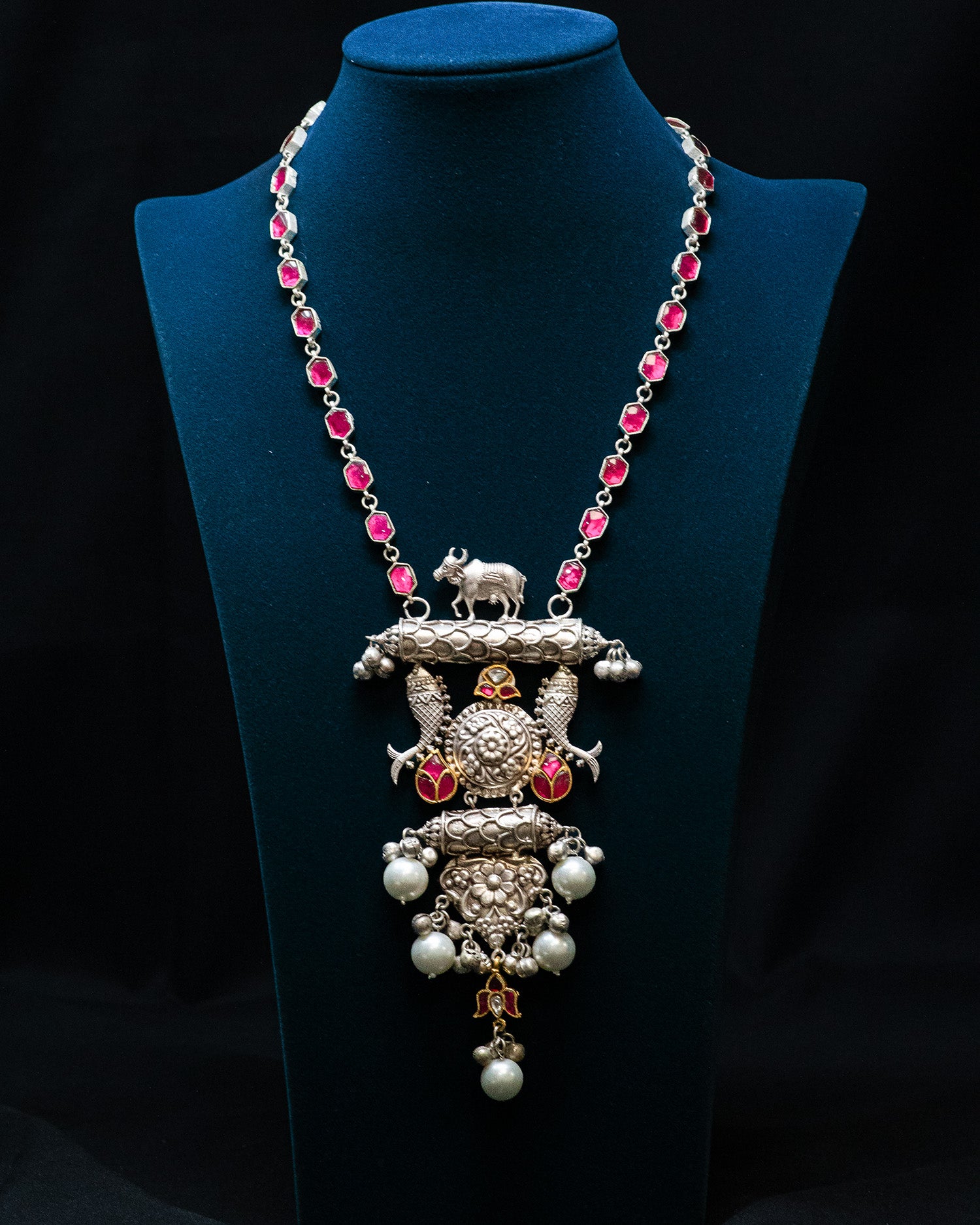 Bull Motif Pink Stone Long Silver Look Alike Necklace Set