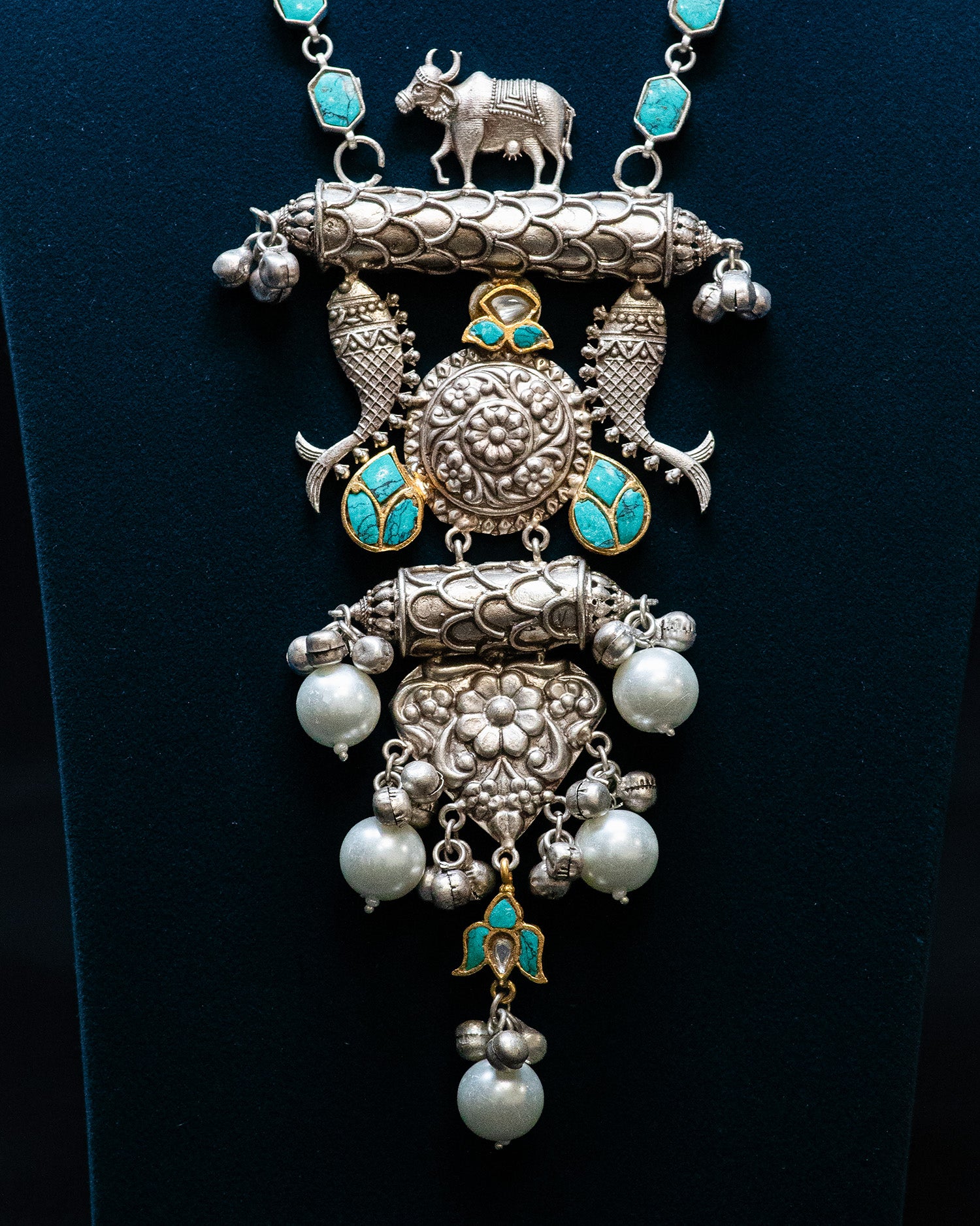 Bull Motif Blue Stone Long Silver Look Alike Necklace Set