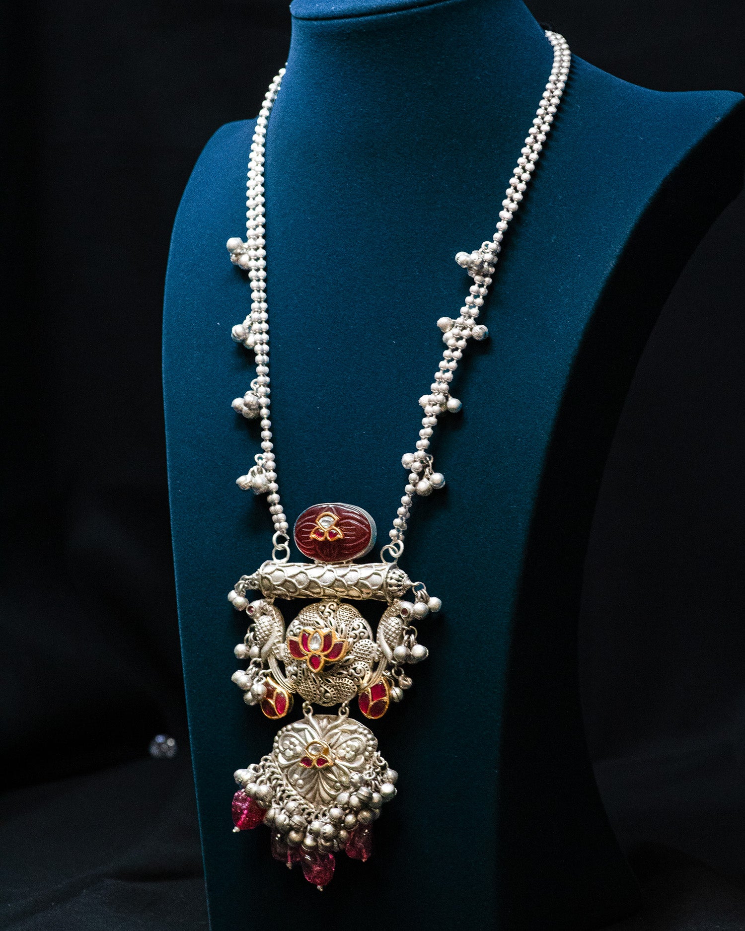 Red Stone Red Pearl Antique Long Silver Look Alike Necklace Set