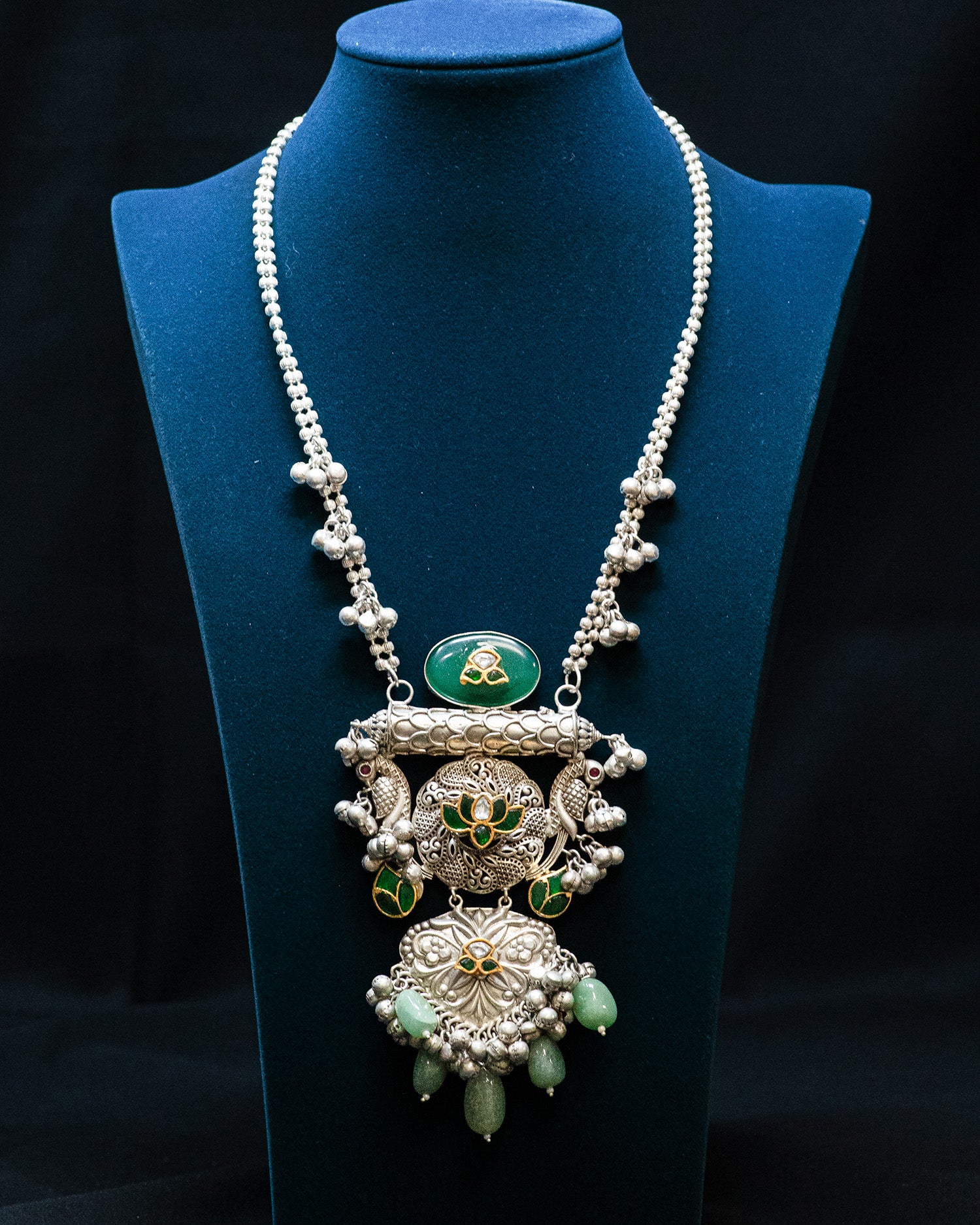 Green Stone Pastel Green Pearl Antique Long Silver Look Alike Necklace Set