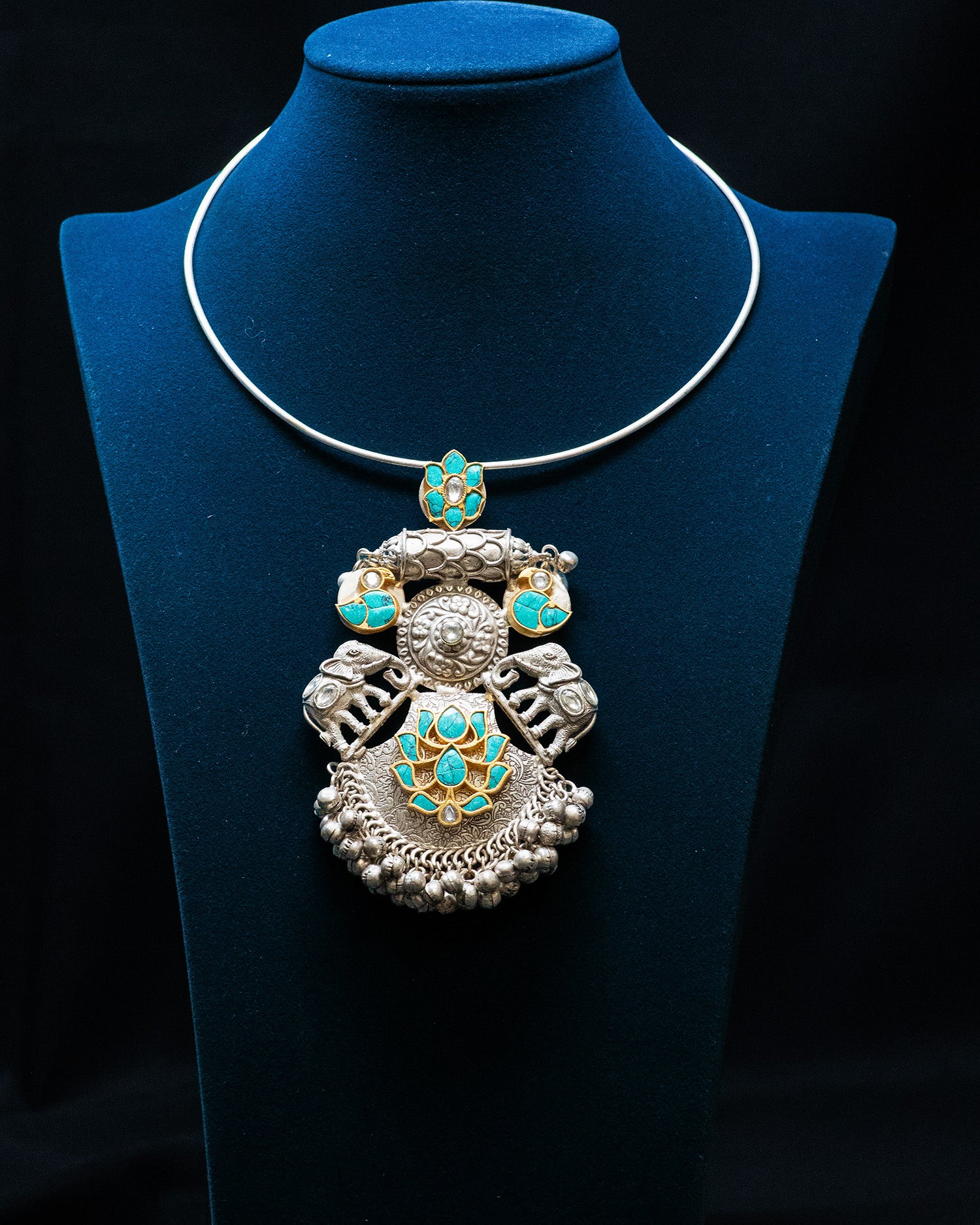 Elephant Motif Blue Stone Blue Lotus Silver Look Alike Necklace Set