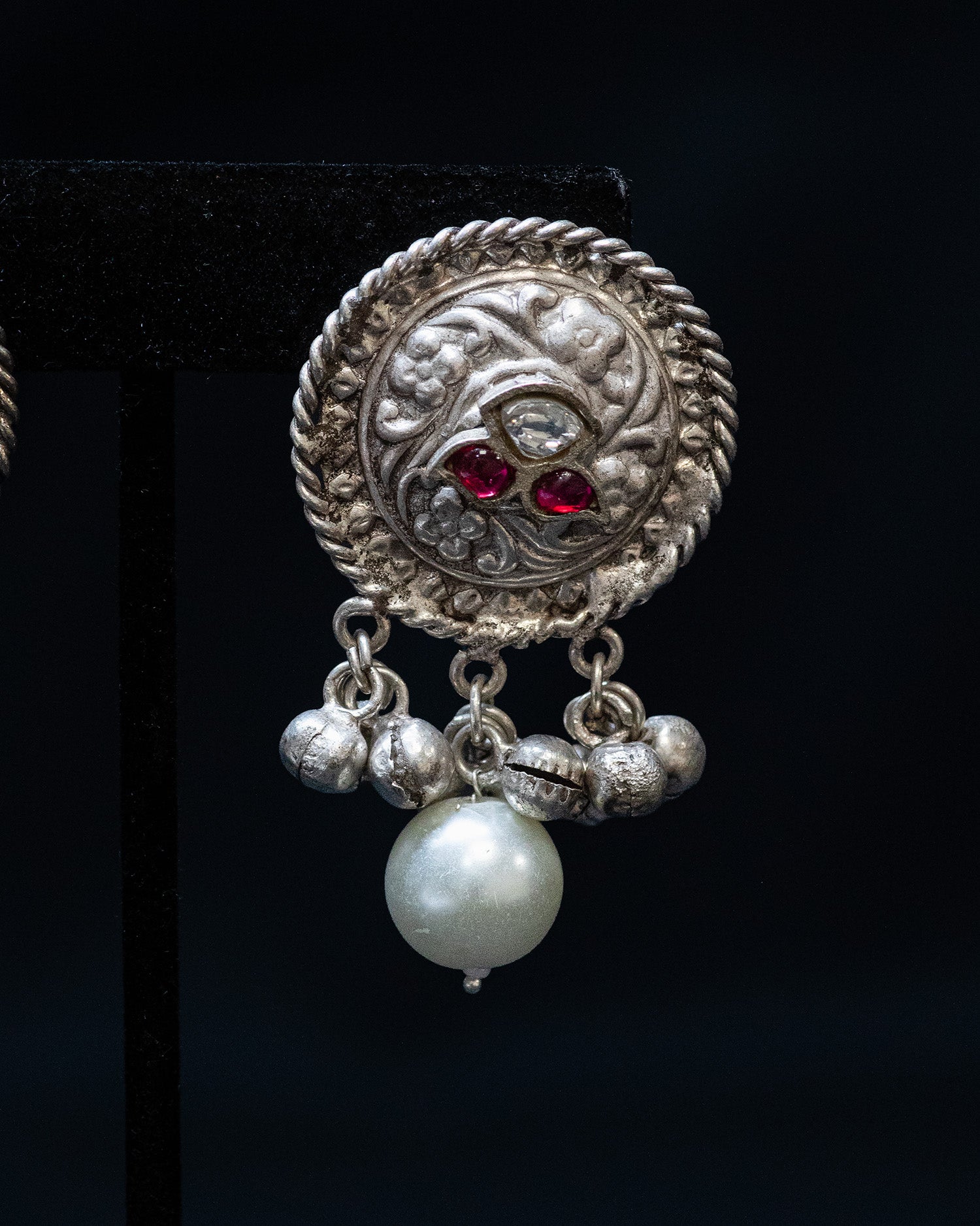Orange Centre Stone Dual Elephant Pearl Silver Look Alike Necklace Set