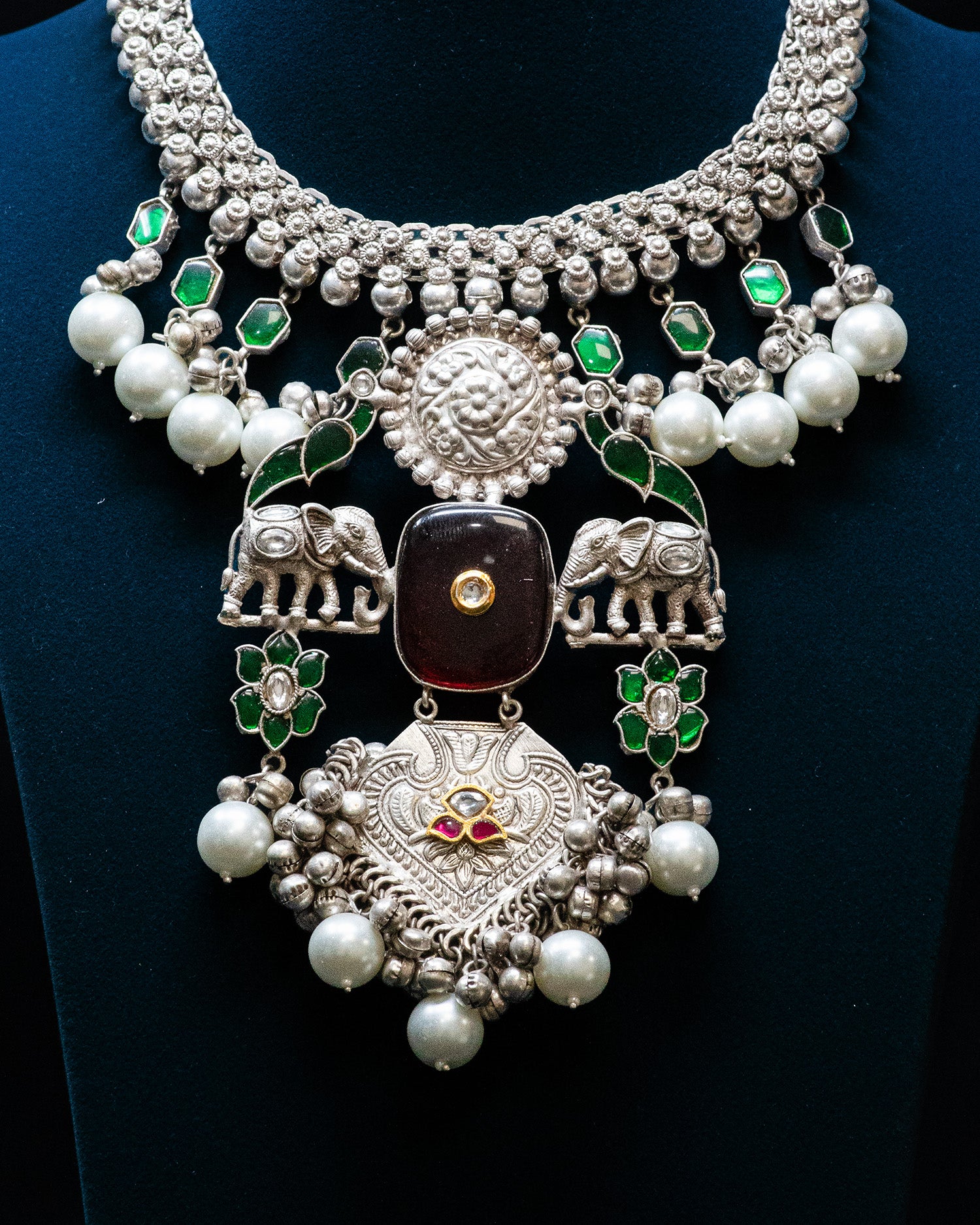 Brown Centre Stone Dual Elephant Pearl Silver Look Alike Necklace Set