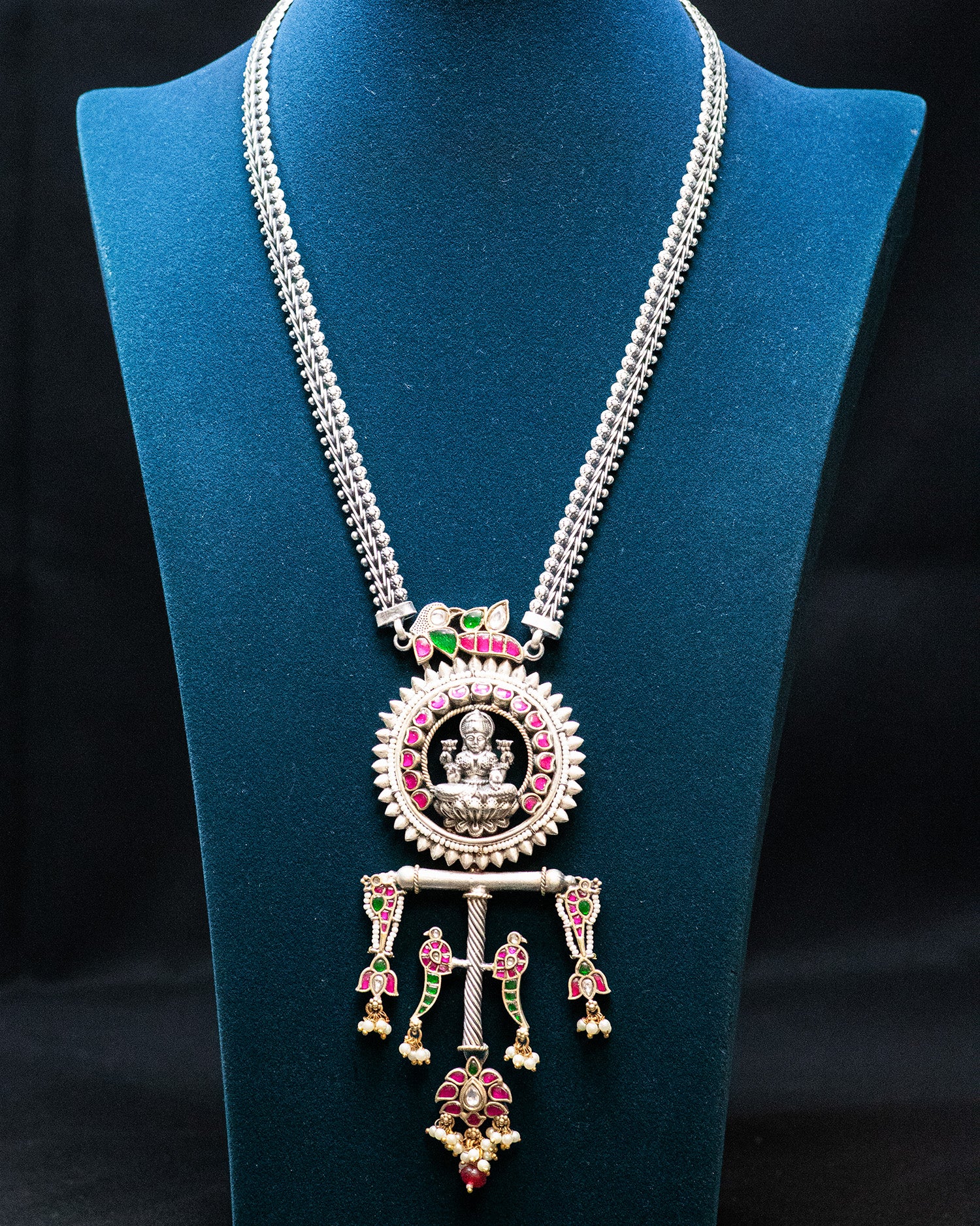 Beads Chain Green Stone Laxmi Silver Look Alike Pendant Set