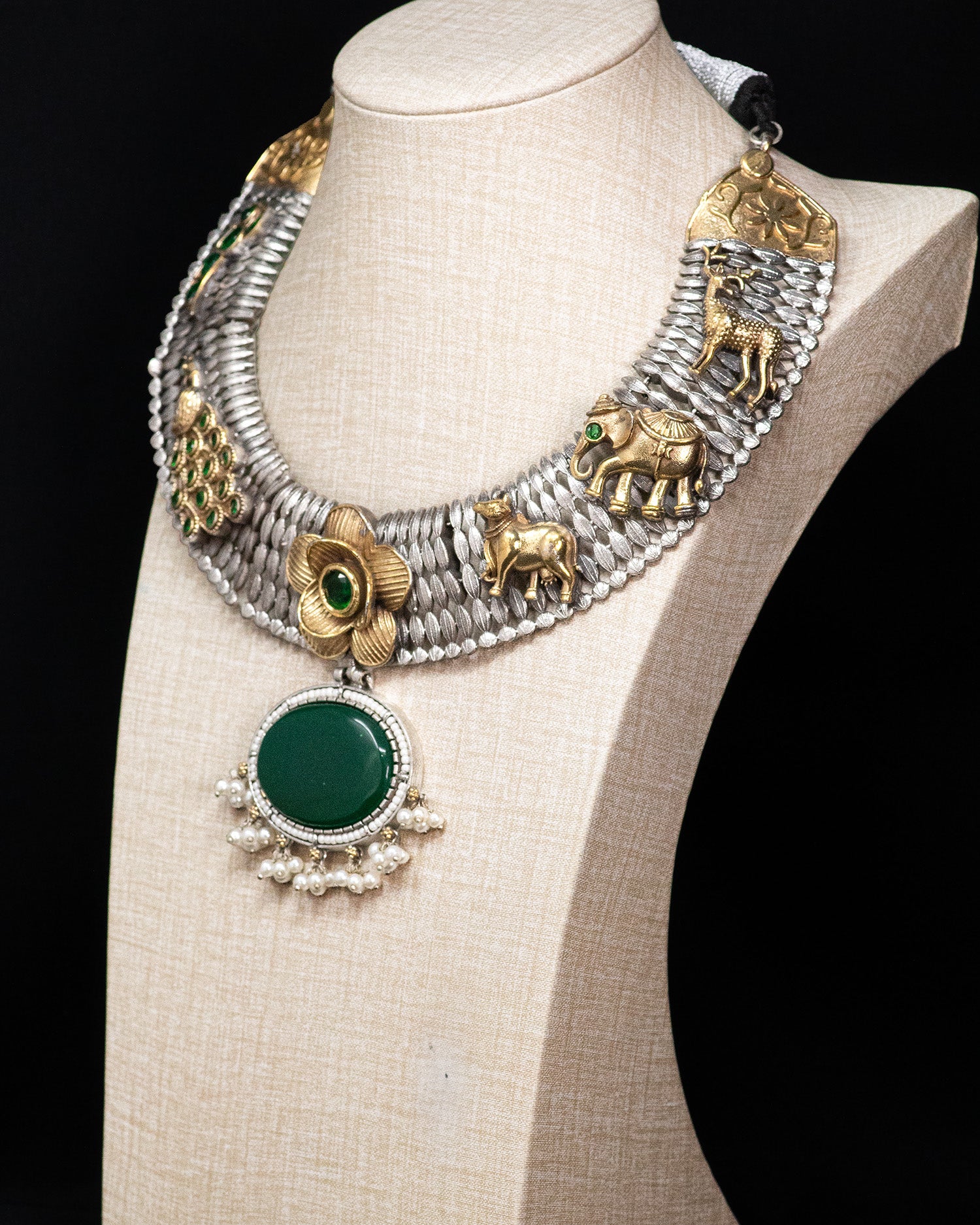 Royal Heritage Green Stone Silver Look Alike Statement Necklace Set