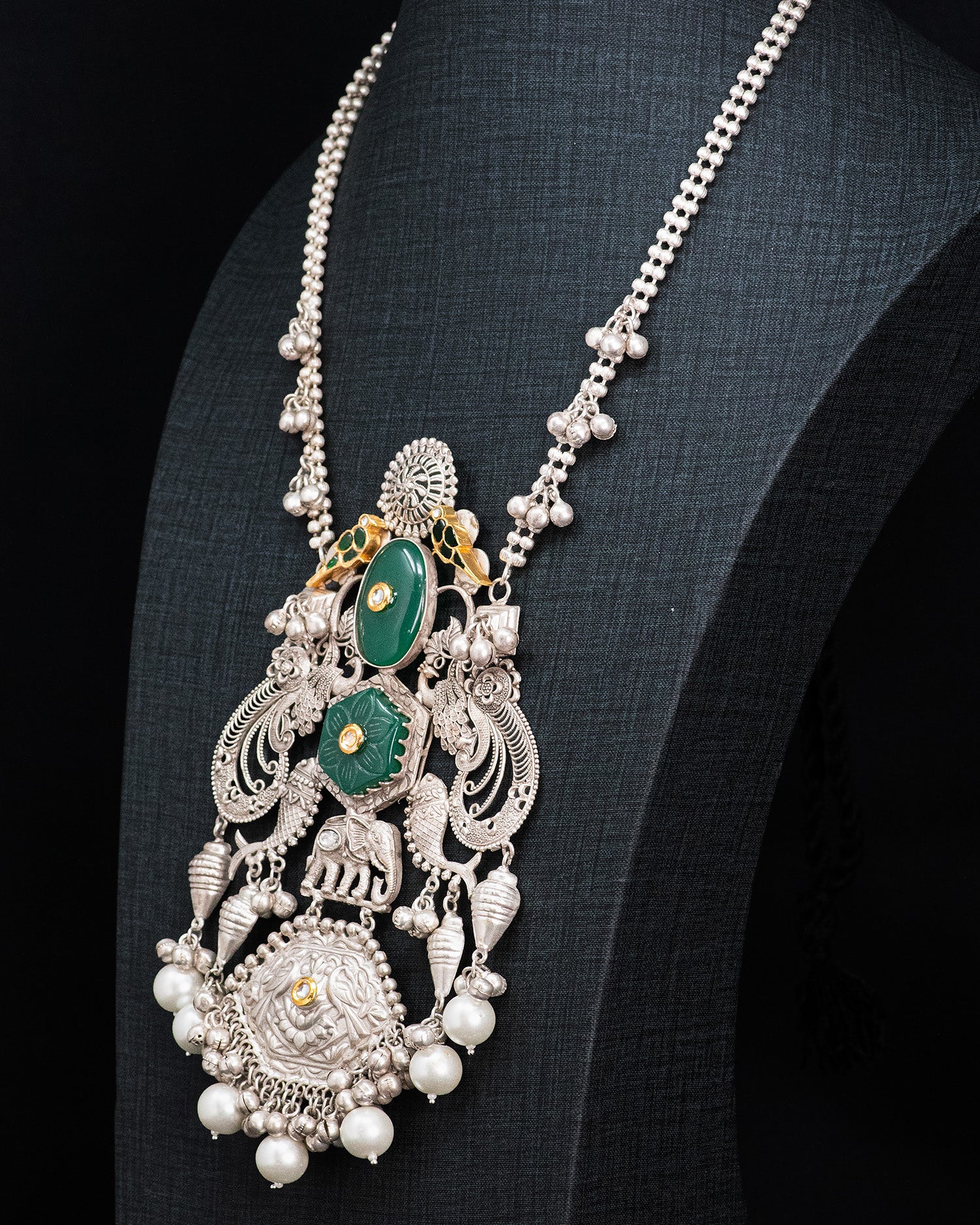 Royal Elephant Heritage Silver Look Alike Necklace Set