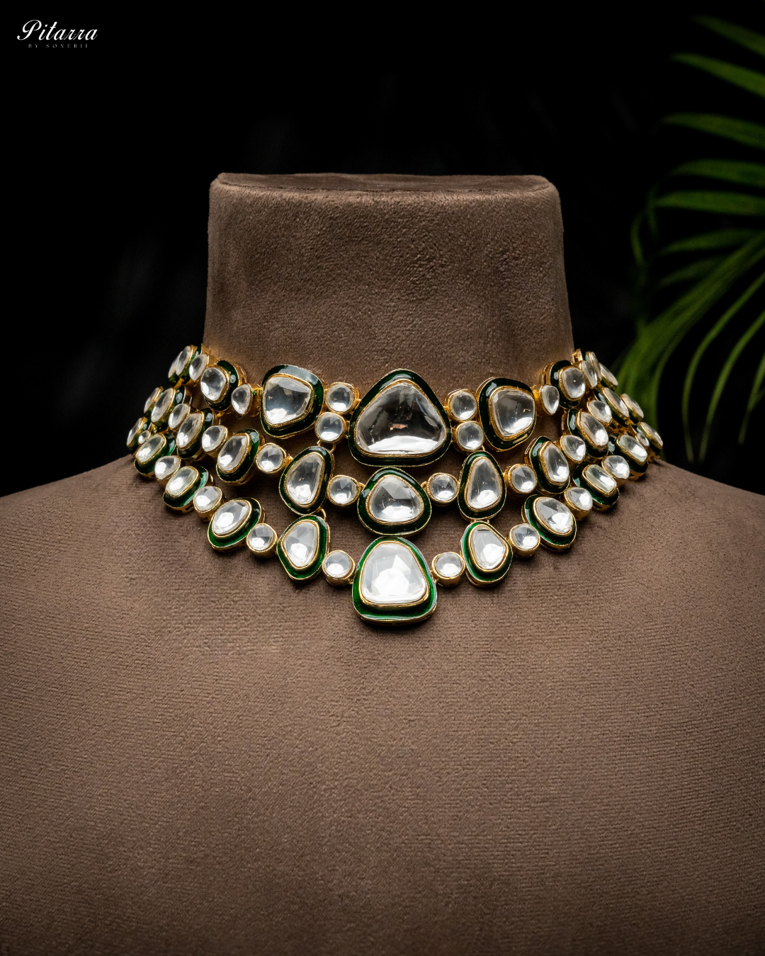 Kundan with Green Enamel Choker Set with Modern Touch_Necklace