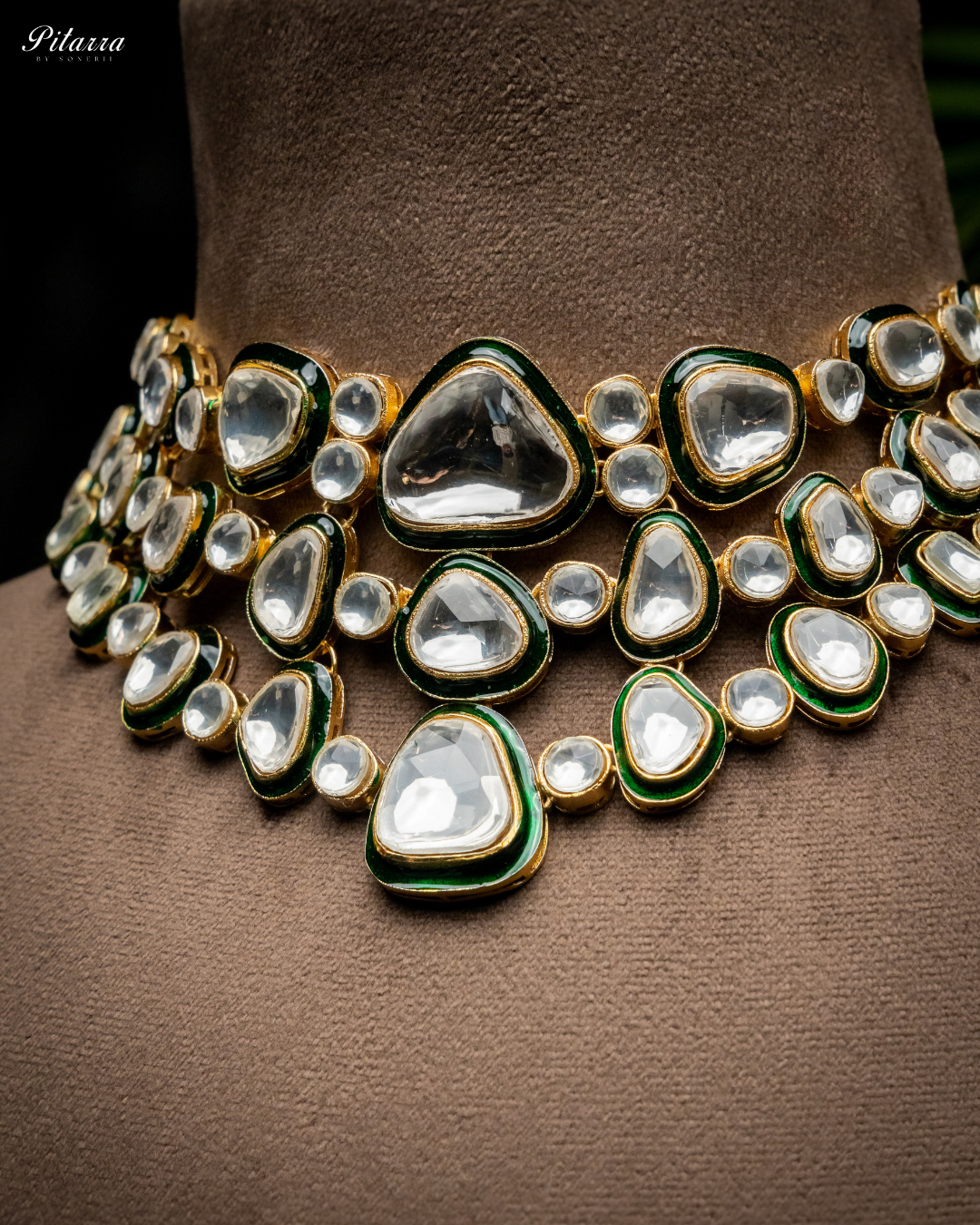 Kundan with Green Enamel Choker Set with Modern Touch_Zoom Angle