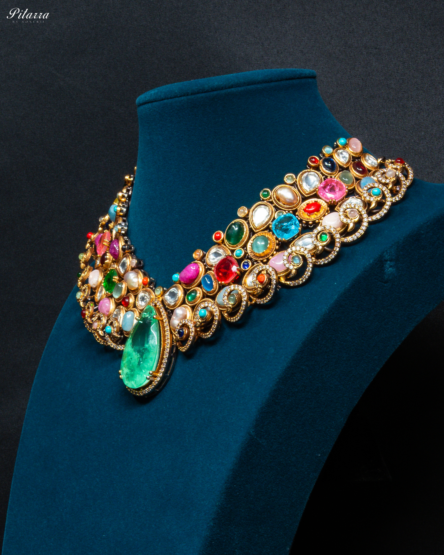 Multicolor Uncut Fusion Necklace Set_Side Angle