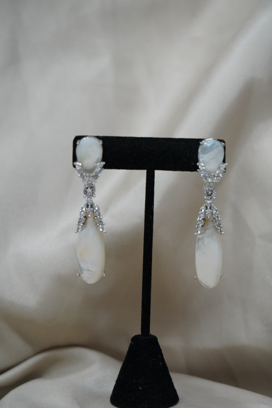 White Gem with Sparkling Stones Earring