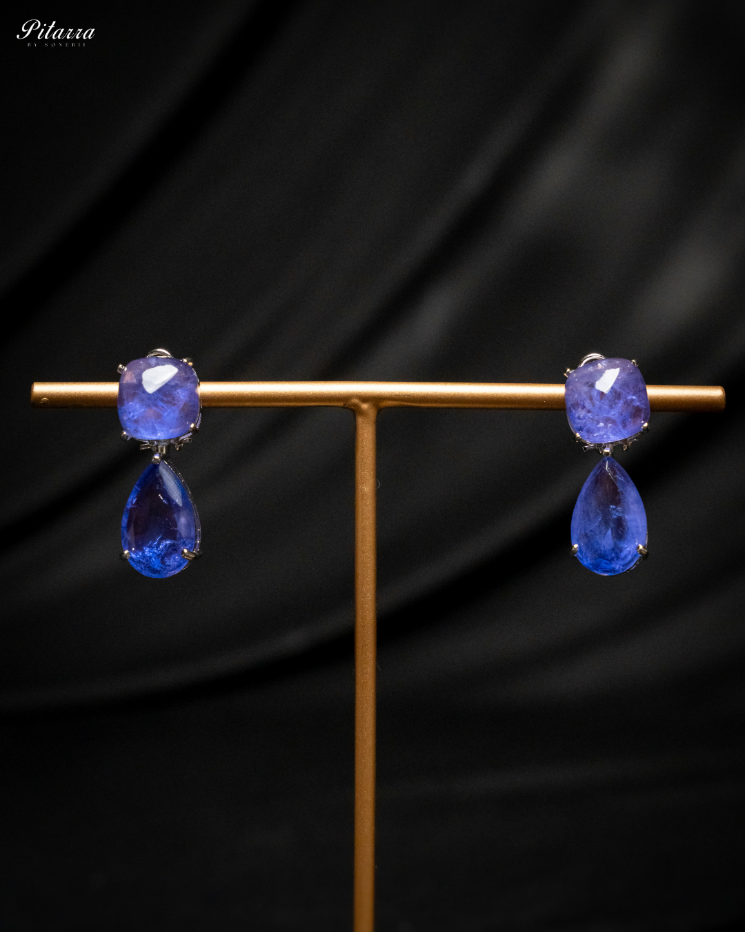 \Pitarra Blue Crystal Necklace Set_Earrings