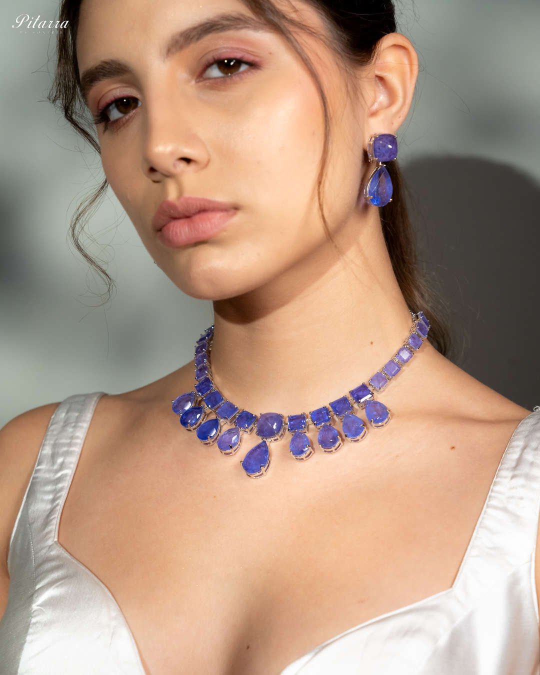 Pitarra Blue Crystal Necklace Set_Side Pose