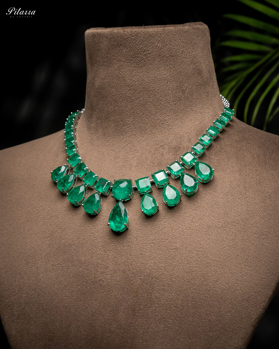 Pitarra Emerald Crystal Necklace Set_Side Angle
