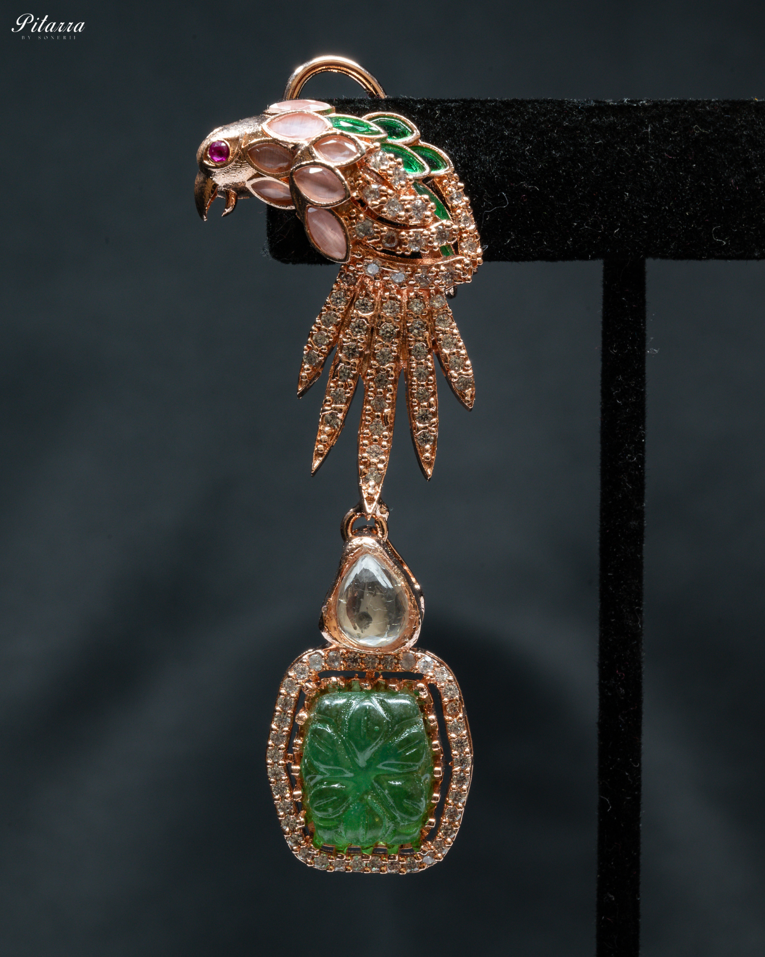 Pitarra Red Carved Stone in Rose Gold Necklace Set_Zoom Earrings