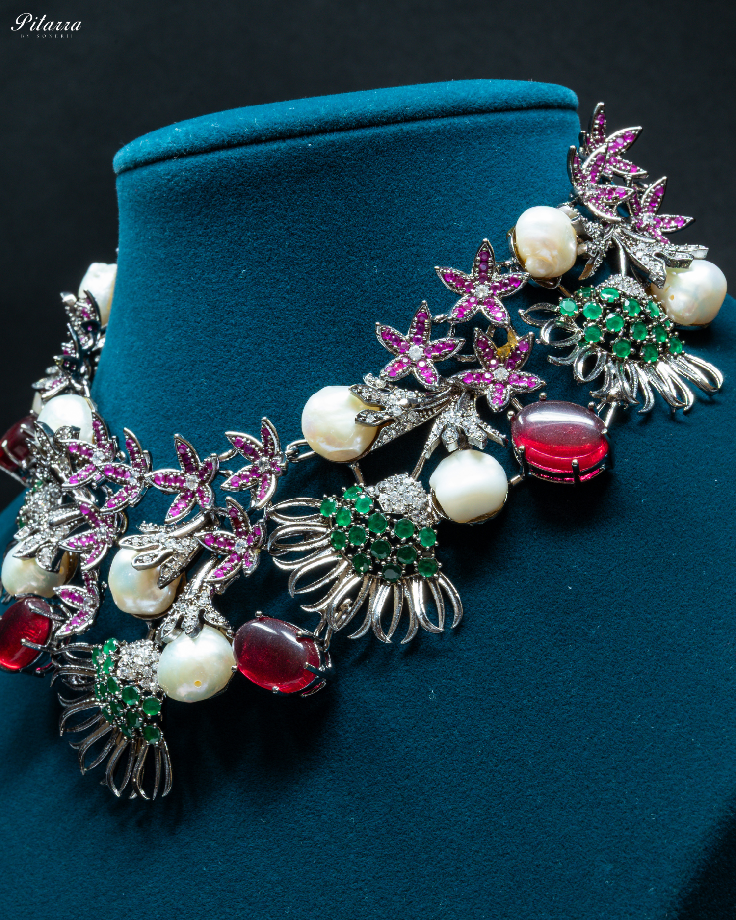 Purple Star Red Stone Necklace Set_Zoom Angle