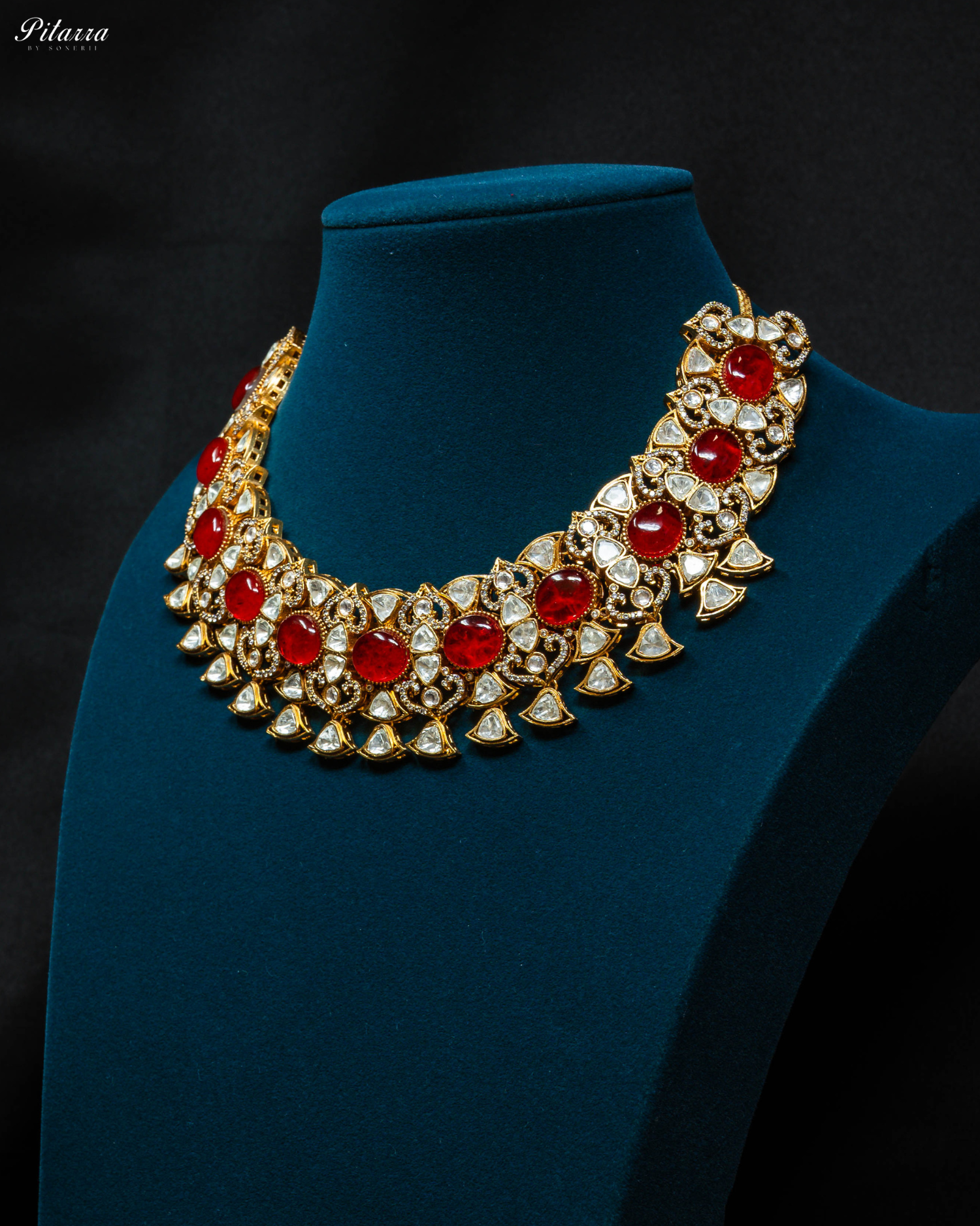 Red Stone Uncut Traditional Kundan Choker Set_Side Angle