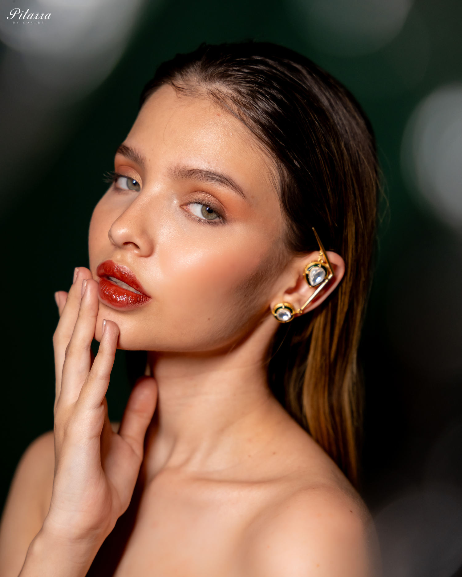 Stylish Long Hanging Golden Drop Earring_Side