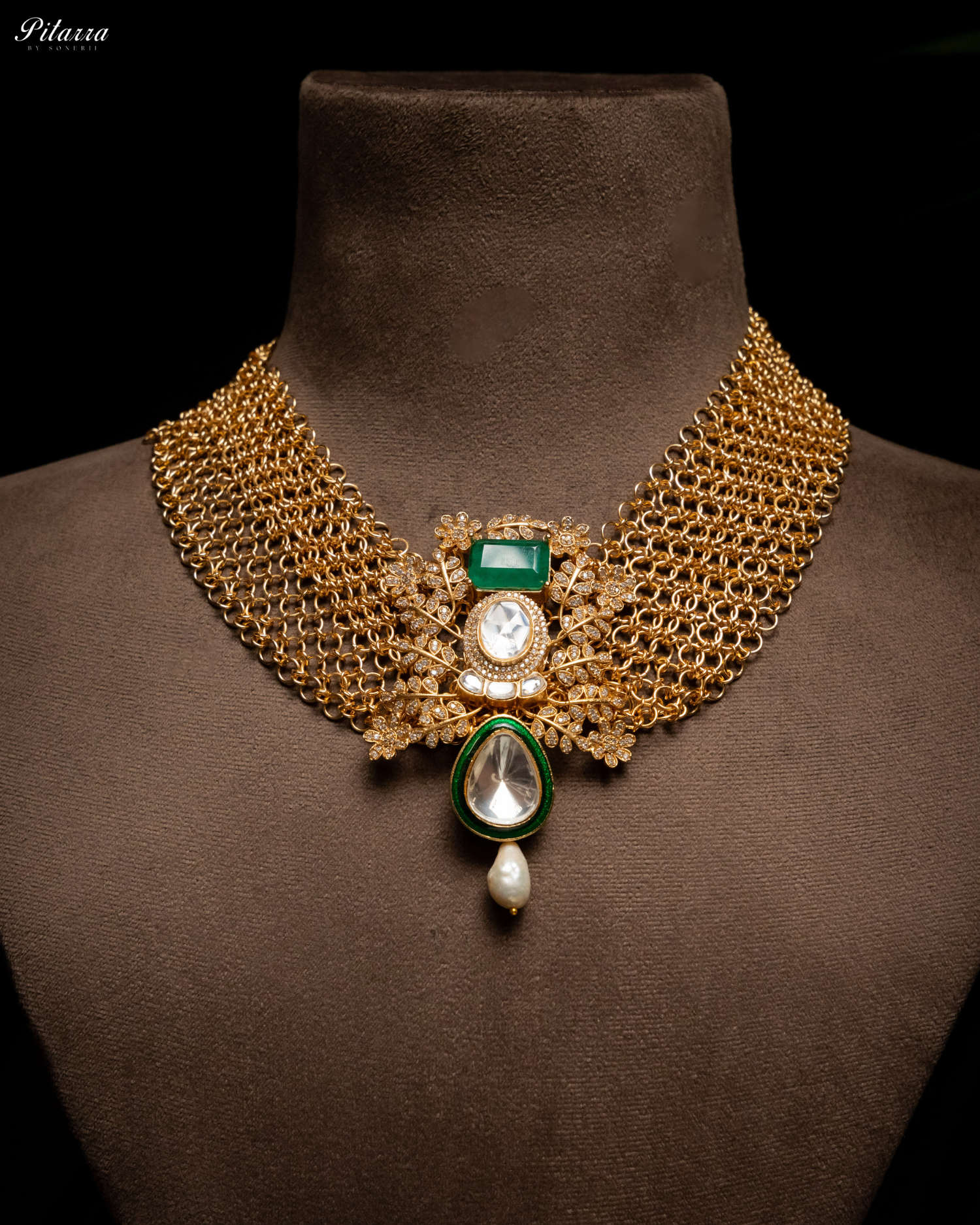 White Crystal Studed Kundan Necklace Set_Necklace