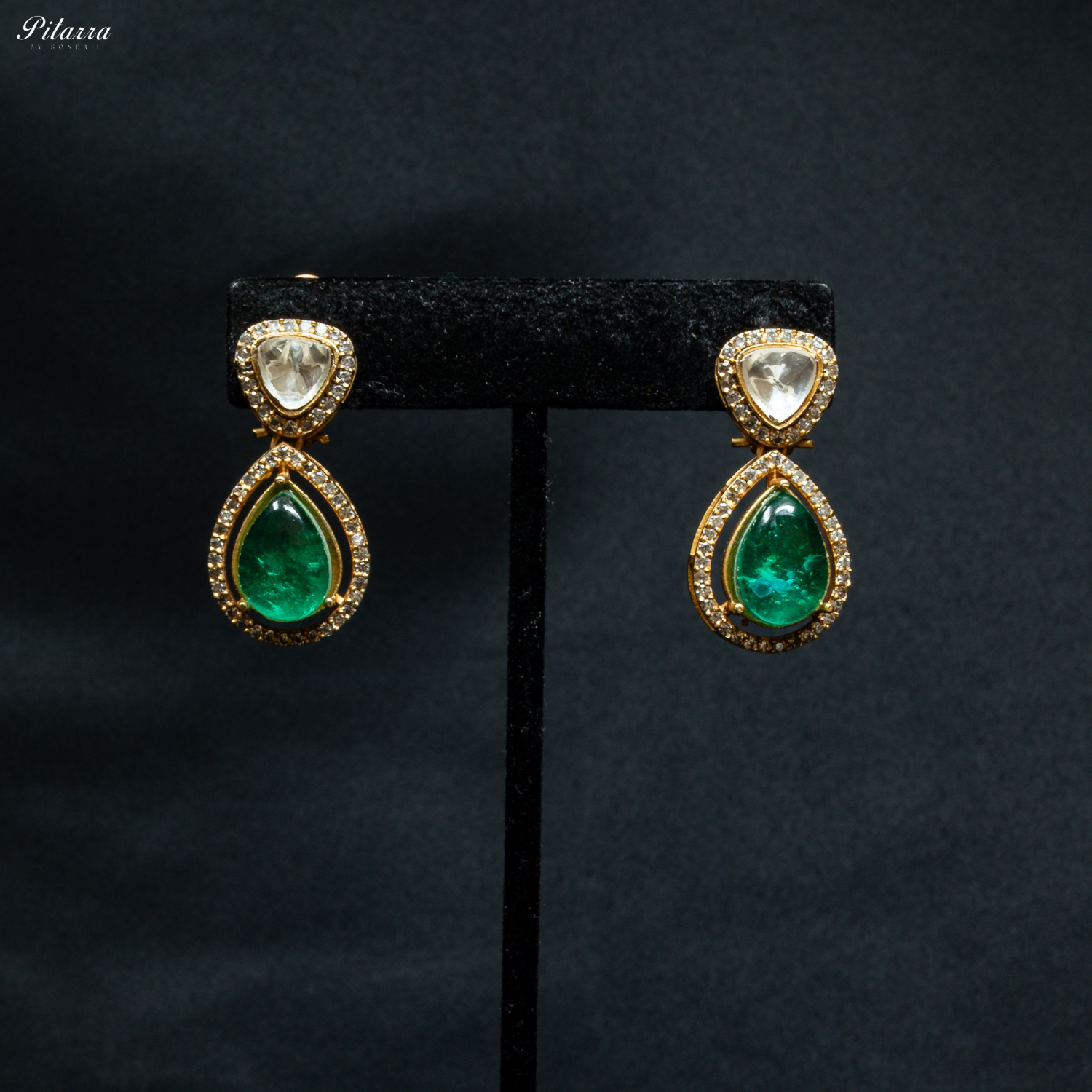 White_Stone_Antique_Gold_Rajwadi_Haar_Set_Earrings