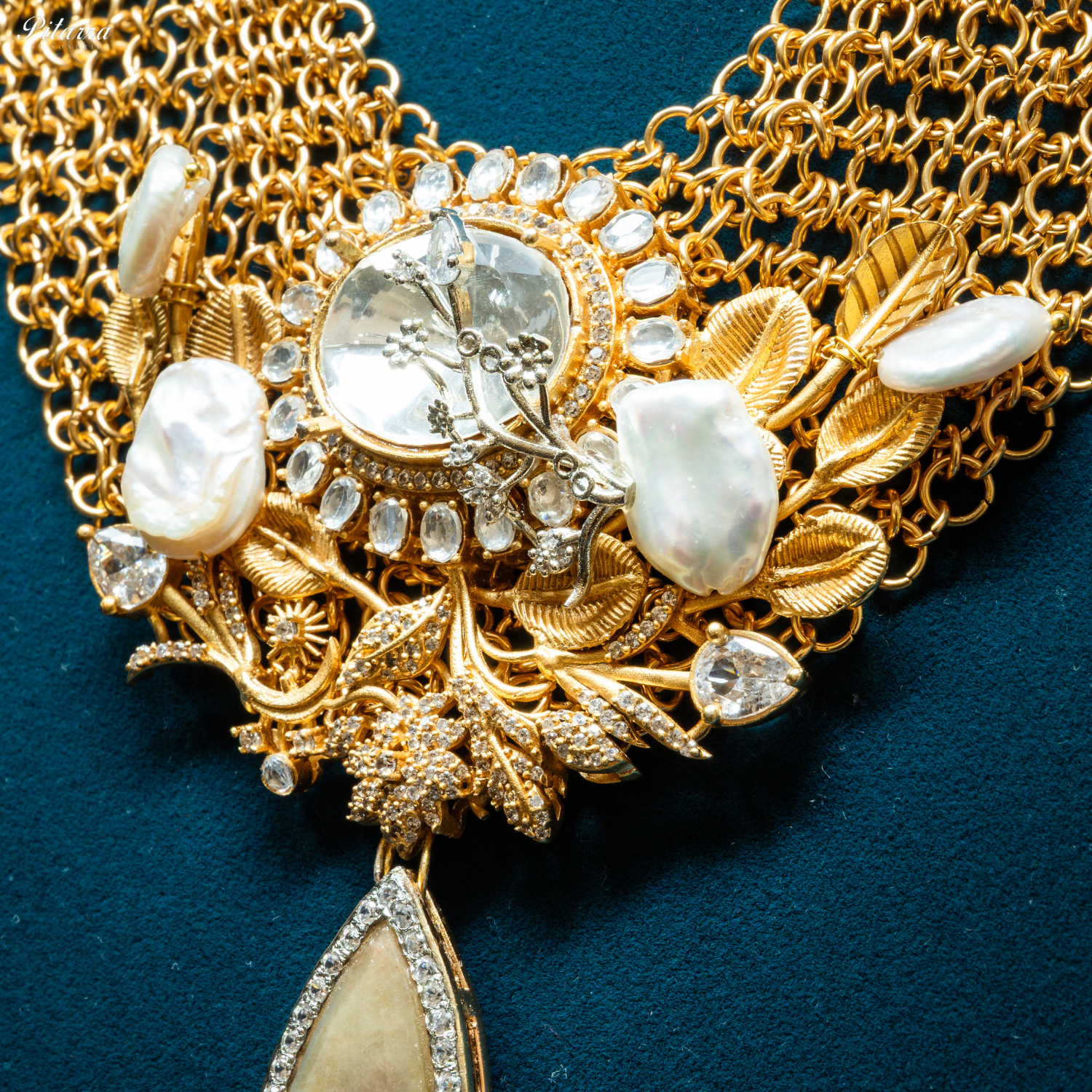 White_Stone_Antique_Gold_Rajwadi_Haar_Set_Zoom Angle