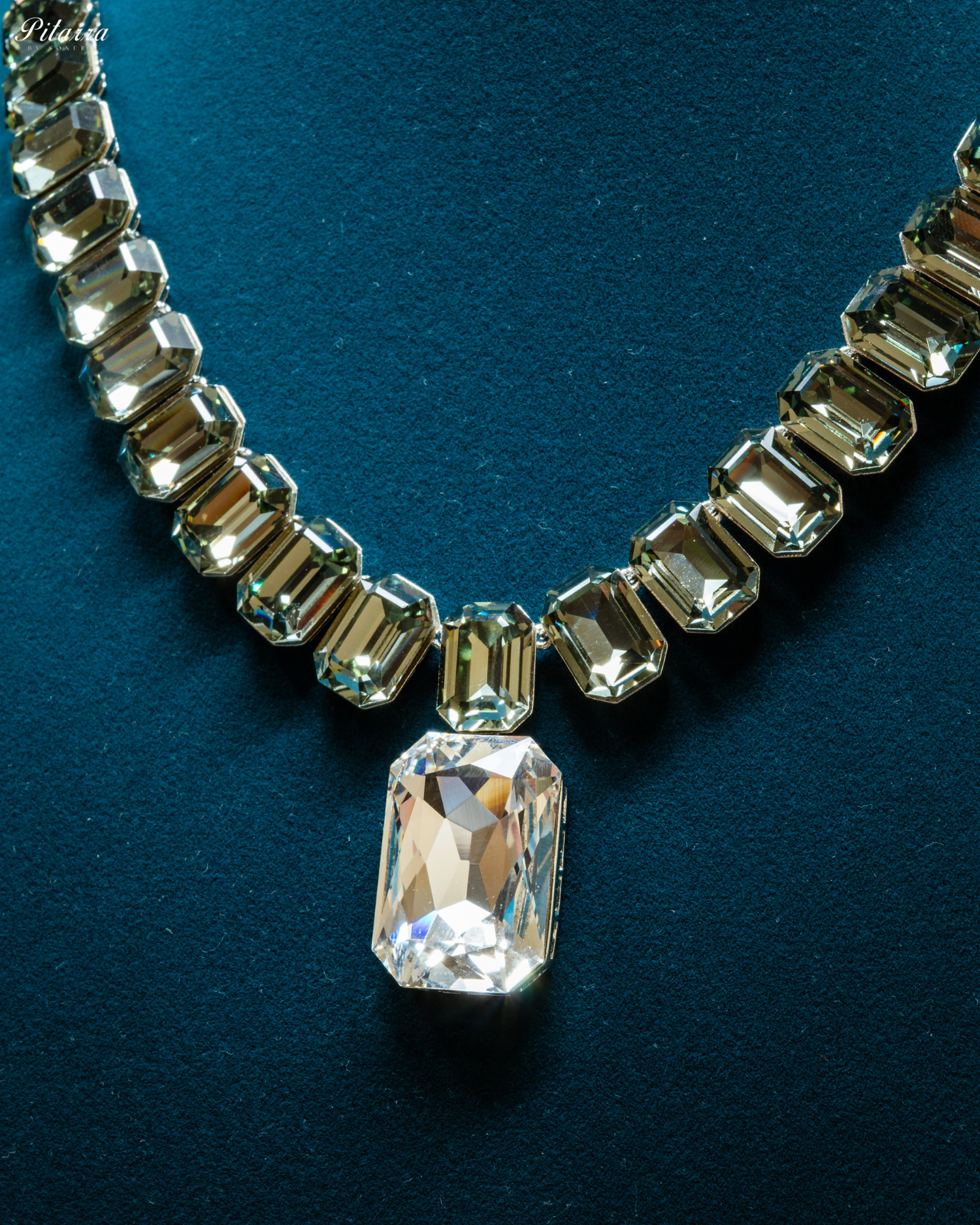 White Stone Square Grey Crystal Necklace Set_Zoom Angle