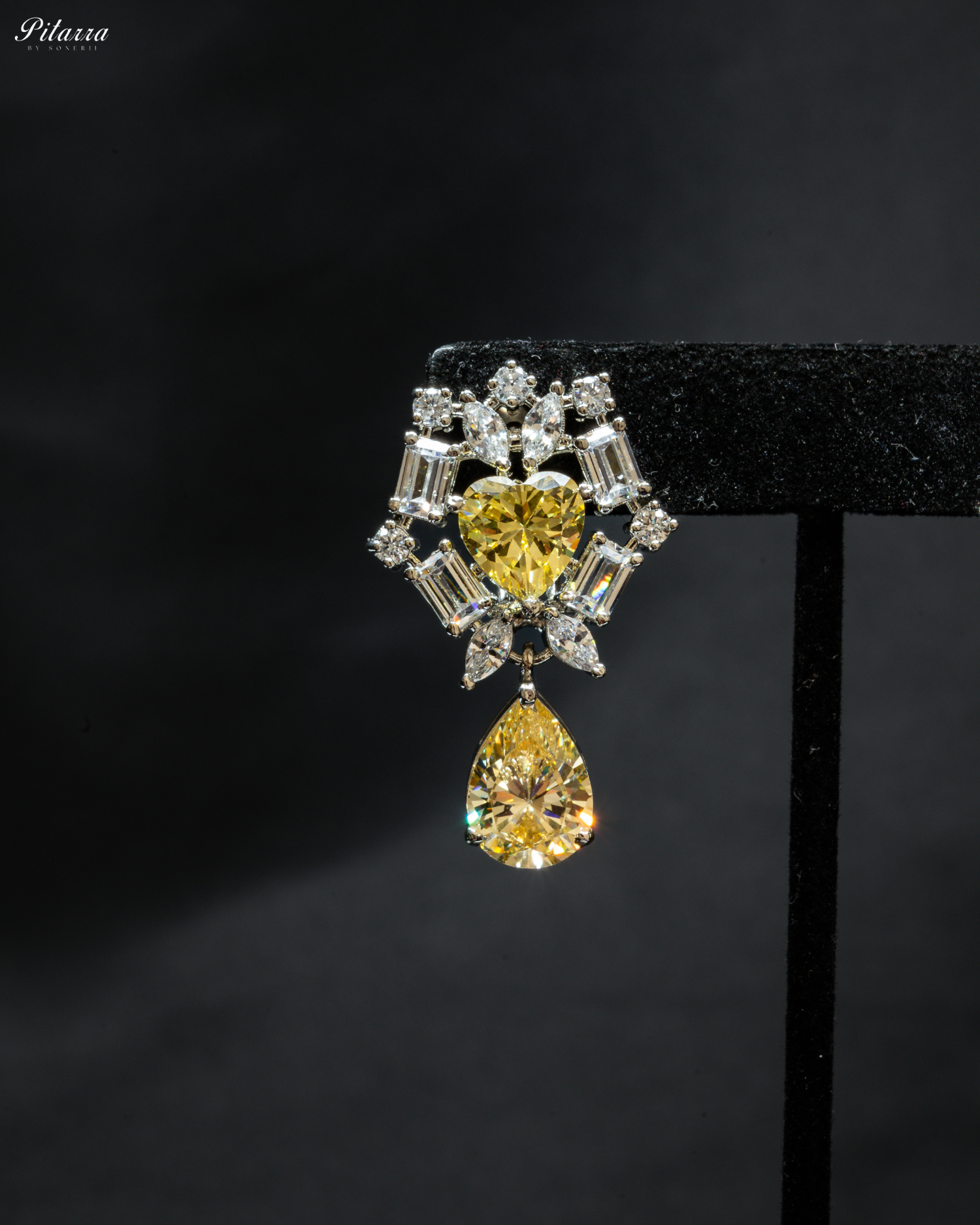 Yellow Drop Cubic Zirconia Studded Necklace Set_Zoom Earrings