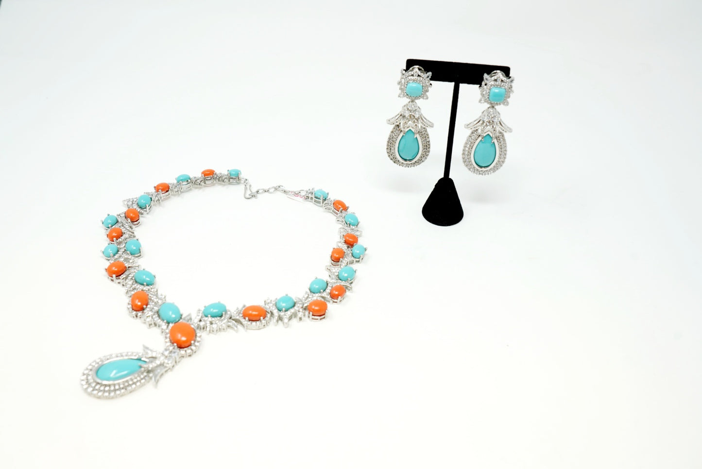 Orange Turquoise Color Stones Necklace Set in Silver