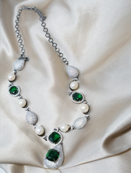 Vintage Silver Tone Green Stones Tear Drop Necklace