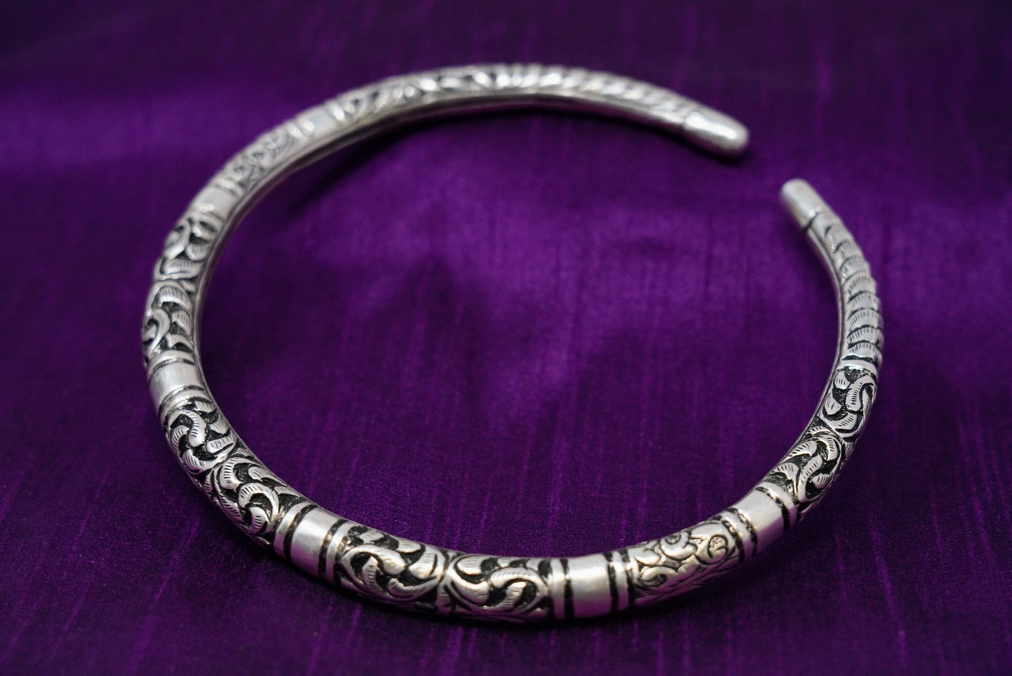 Antique Indian Hansuli Hand Carved Silver Choker 92.5 Silver